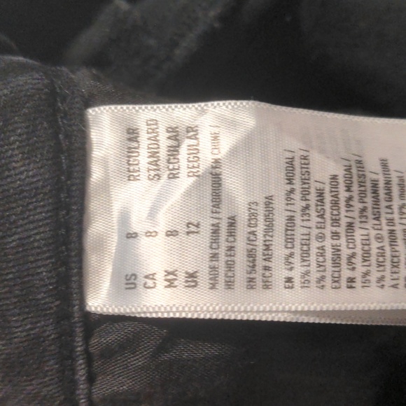 American Eagle Outfitters Women's Distressed Super Stretch Black Jeans. Size 8 R - Picture 11 of 12